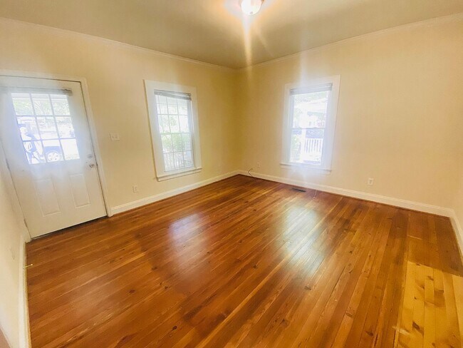 Foto del edificio - 2 Bedroom, 2 Bathroom home in Durham