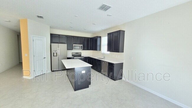 Foto del edificio - 16447 Glassy Loch Loop