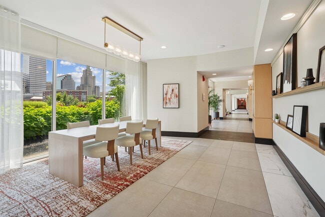 Center Place - Workspace - Center Place