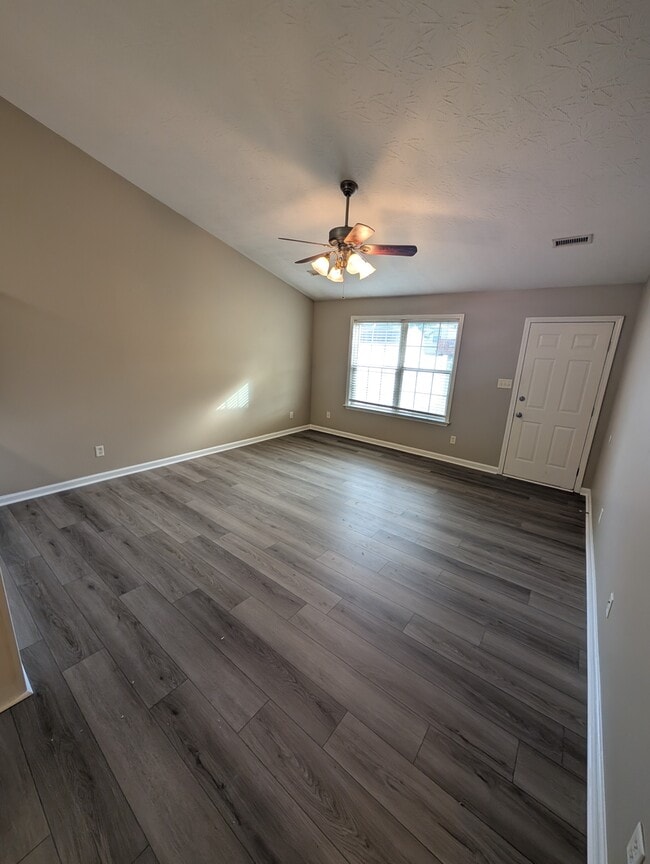 Foto del edificio - 1039 Stonemark Trl