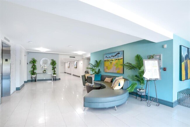Foto del edificio - 2681 S Course Dr
