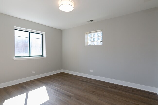 Foto del edificio - 1533 N Wieland St