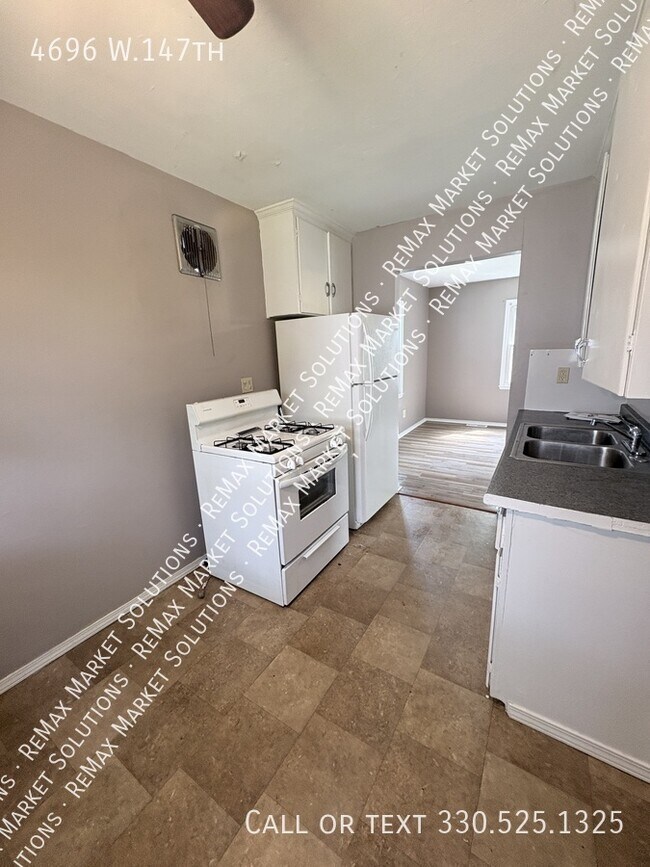 Foto del edificio - 4696 W.147th-