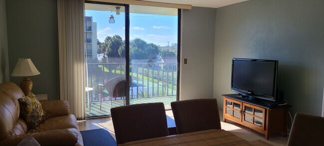 Foto del edificio - 1437 N Atlantic Ave