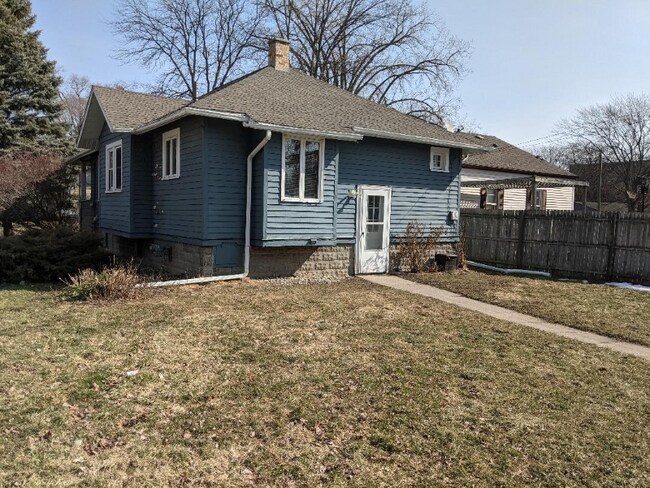 Building Photo - 3227 Osler Ct