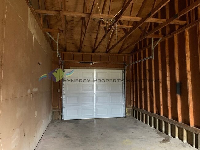 Building Photo - Crestline Rental Available