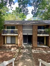 Building Photo - 1212 Schaub Dr