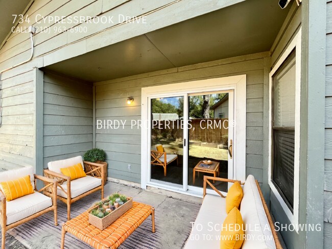 Foto del edificio - 734 Cypressbrook Dr