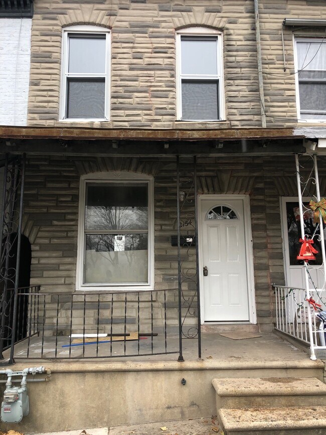 Building Photo - 2134 Kutztown Rd