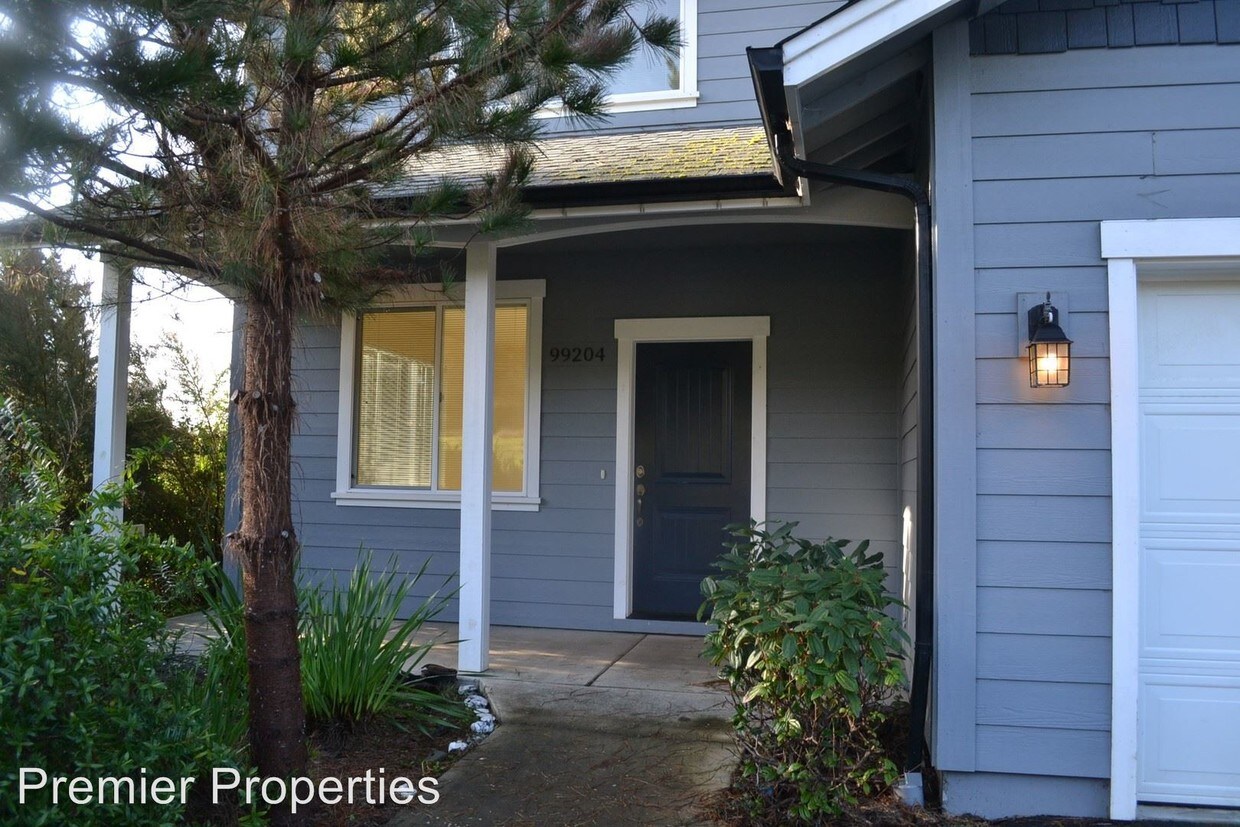 Foto principal - 99204 Winchuck River Rd
