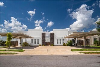 Building Photo - 2013 Stardust Ln