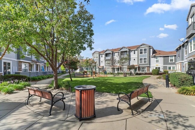 Building Photo - 6202 Lonetree Blvd