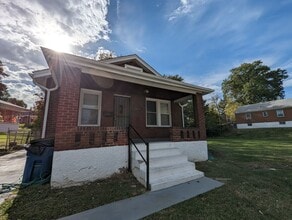 Building Photo - 6834 Pasadena Blvd