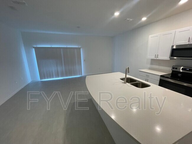 Building Photo - 3596 Landing Net Dr