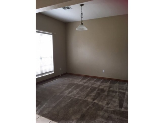 Foto del edificio - 4423 Parkway Dr