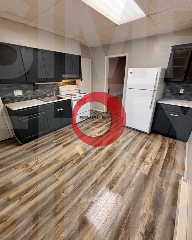 Photo - 170 Clymer St Apartment