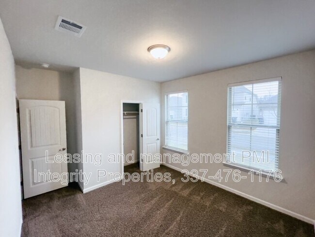 Building Photo - 13852 Keever Ave