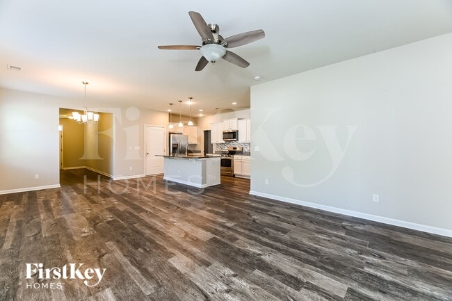 Building Photo - 301 Mincy St