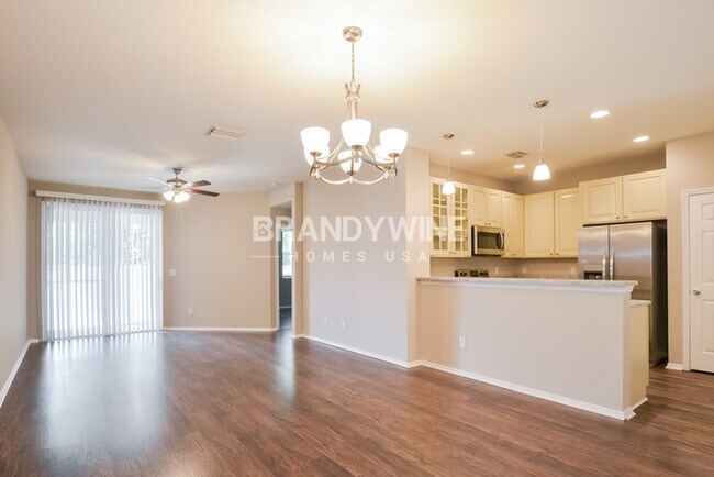 Building Photo - **1 MONTH FREE RENT**