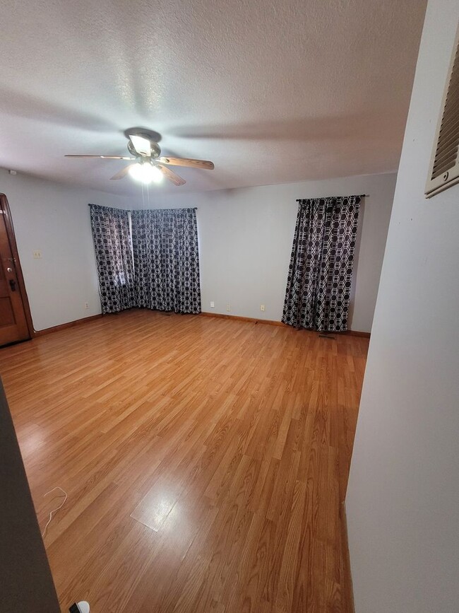 Foto del edificio - 2bd/1bth Home for Rent Farmington