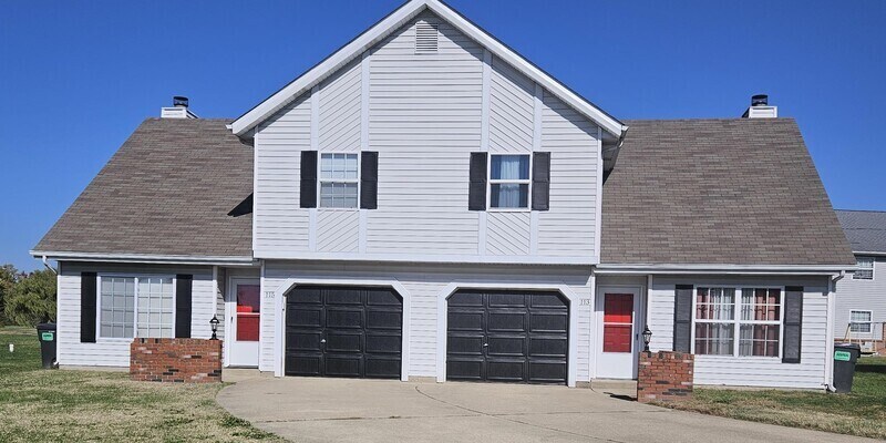 Primary Photo - 115 Longacre Dr