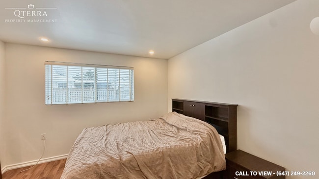 Building Photo - 27 Murchison Cres