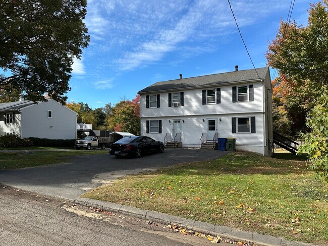 Foto del edificio - 144 Holly St