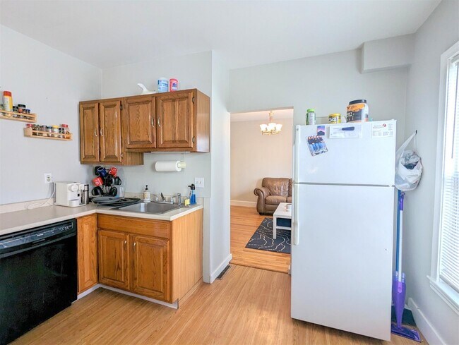 Foto del edificio - 383 Highland Ave