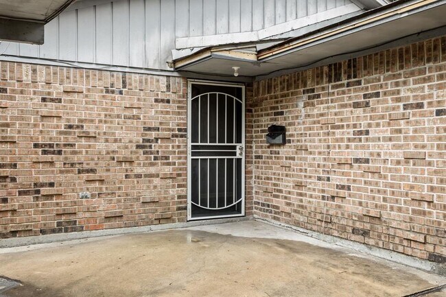 Foto del edificio - 7019 Kinney St