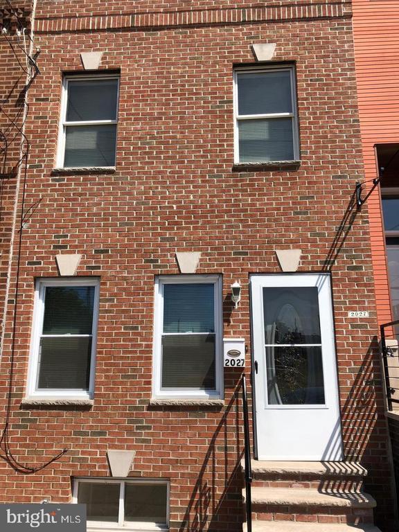 Primary Photo - 2027 Wharton St