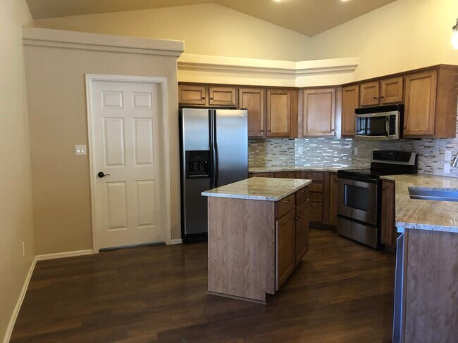 Building Photo - 789 Silver Plume Dr