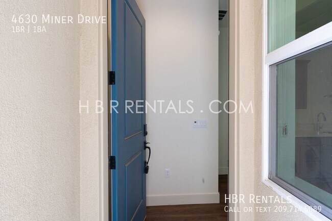 Building Photo - 1 Bedroom Casita Located In ELLIS - Move i...