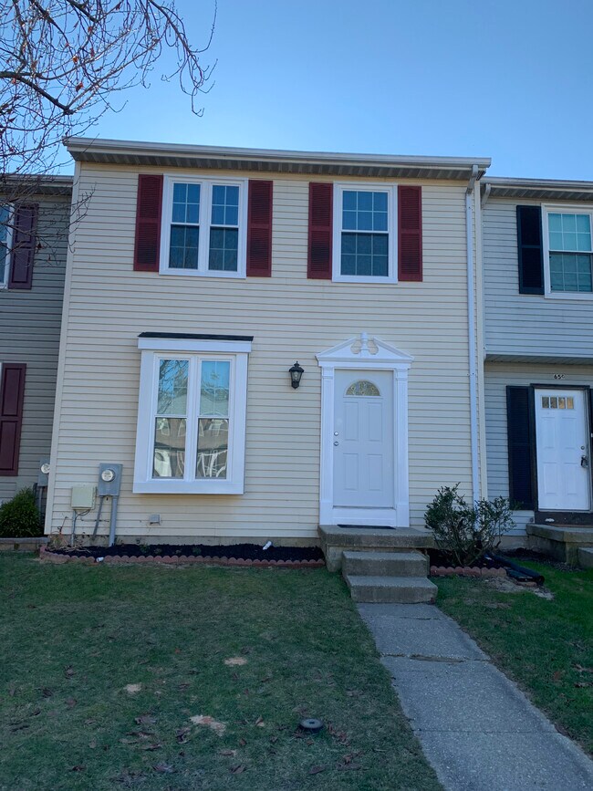 657 Cog Ct, Millersville, MD 21108 Townhome Rentals in Millersville