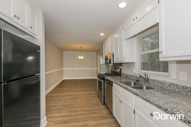 Building Photo - 75 Aspen Lake Dr E