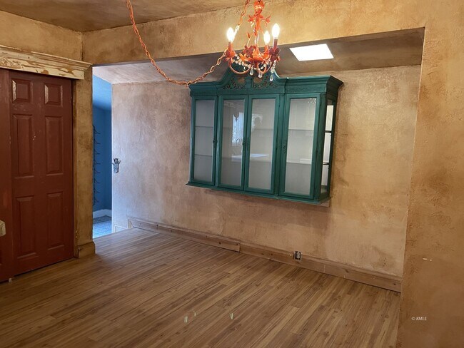 Building Photo - 363 S 250 E