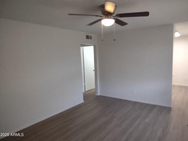Foto del edificio - 4621 E Caballero St