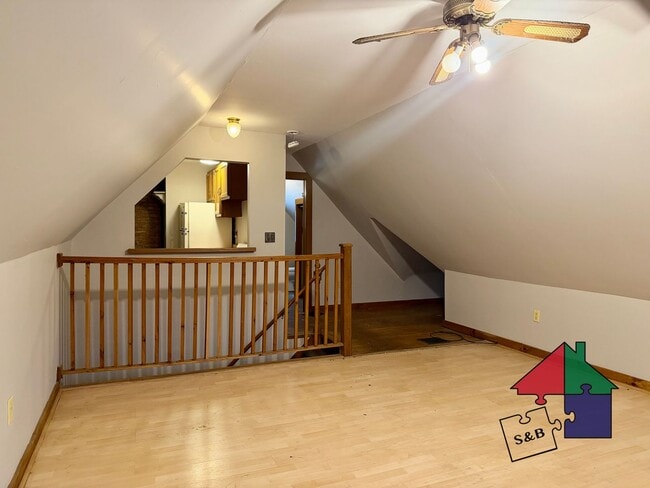 Building Photo - 22 Hubbard St