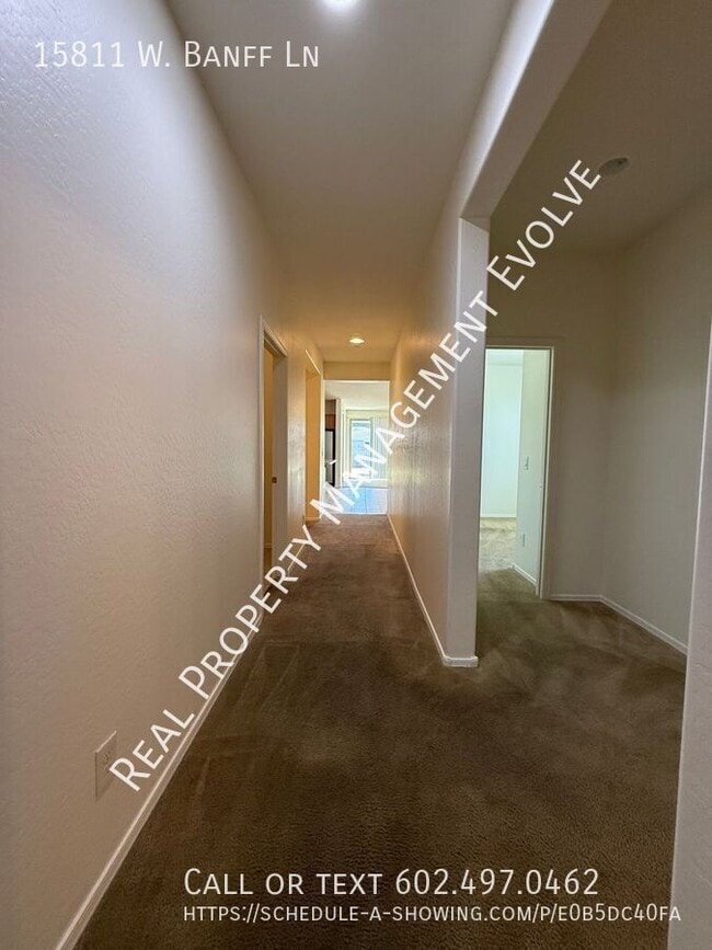 Foto del edificio - 15811 W Banff Ln