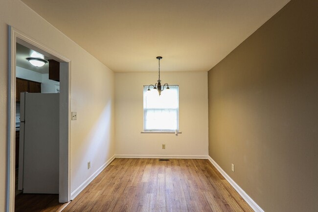 Foto del edificio - 1st Full Month FREE – Spacious 2 Bedroom A...