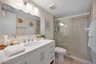 Building Photo - 1950 Gulf Shore Blvd N