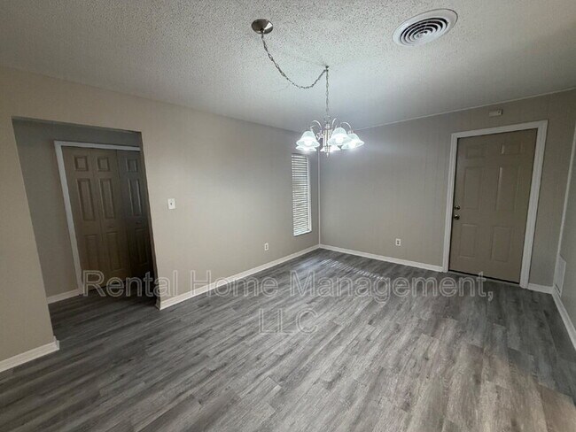 Building Photo - 769 Hendrix Ave