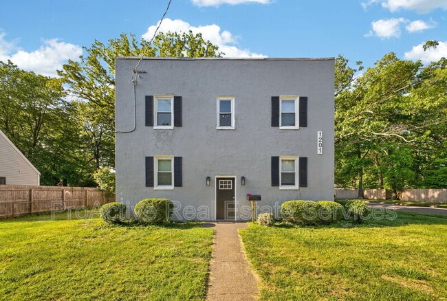 Building Photo - 1201 Tallwood St