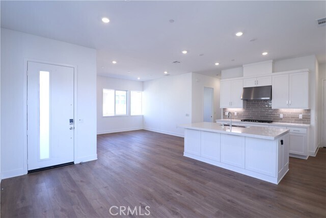 Building Photo - 273 Shoveler