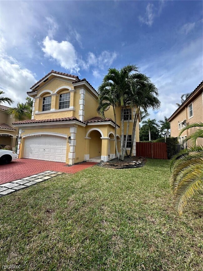 Foto del edificio - 5 br, 2.5 bath House - 5200 SW 139th Ter
