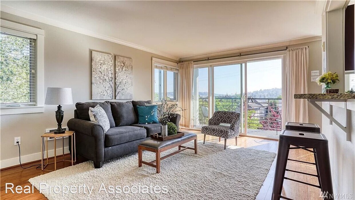 Foto principal - 2830 NW 56th St