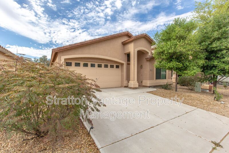 Foto principal - 40357 W Thornberry Ln