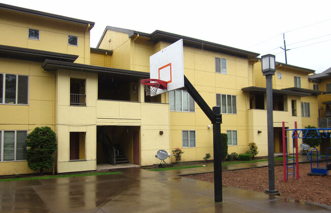 Building Photo - Villas de Mariposas