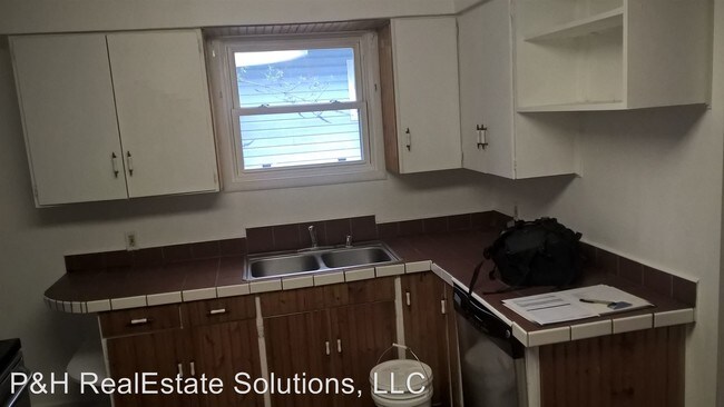 Foto del edificio - 617 7th St NE