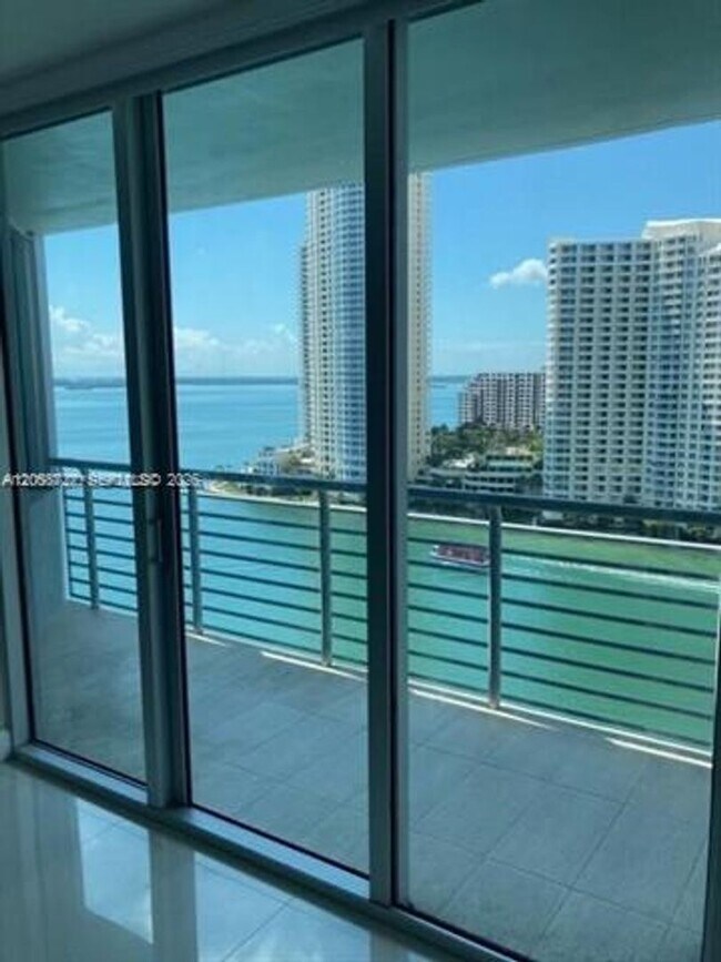 Building Photo - 335 S Biscayne Blvd