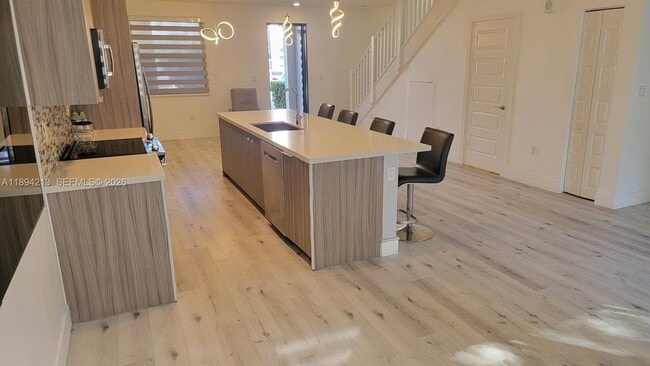 Building Photo - 10455 NW 82nd St